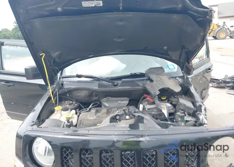 2017 Jeep Patriot Latitude 4X4 из США, поврежденный, VIN 1C4NJRFB6HD111124